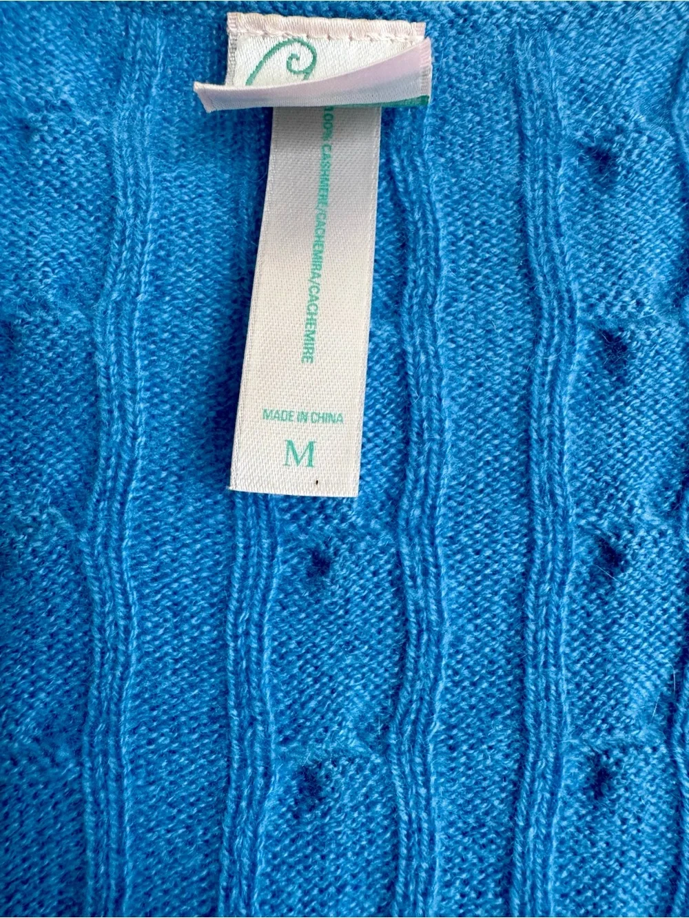 Aqua Brand Blue Cable Knit V-Neck Cashmere Sweater